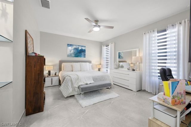 301 Kismet PKWY E, Cape Coral, FL 33909