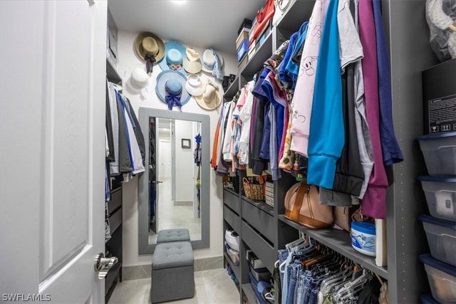 301 Kismet PKWY E, Cape Coral, FL 33909