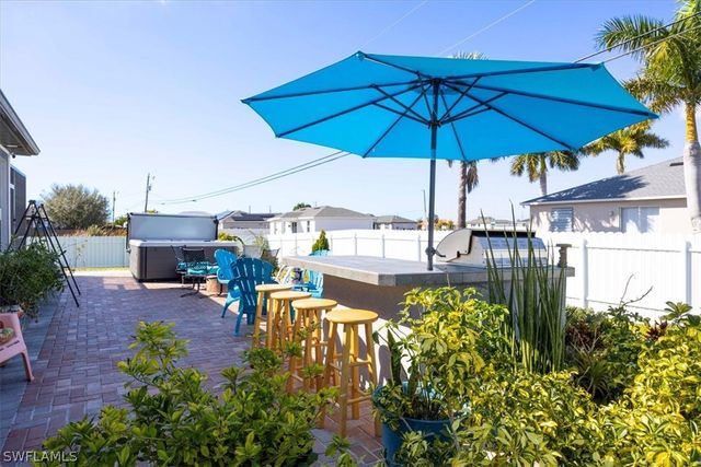 301 Kismet PKWY E, Cape Coral, FL 33909