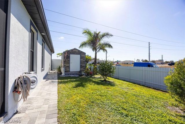 301 Kismet PKWY E, Cape Coral, FL 33909