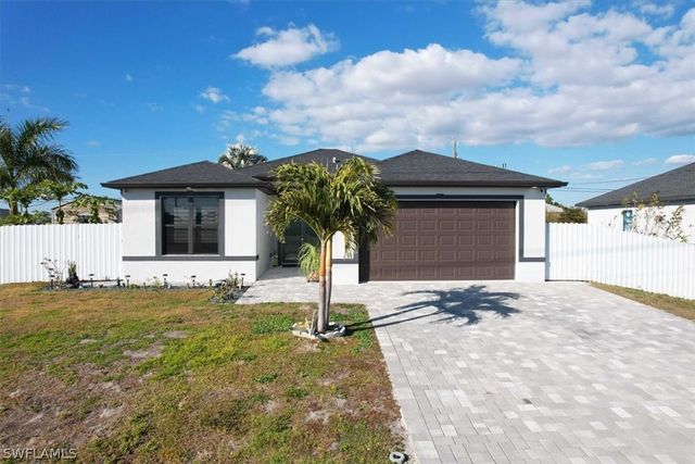 301 Kismet PKWY E, Cape Coral, FL 33909