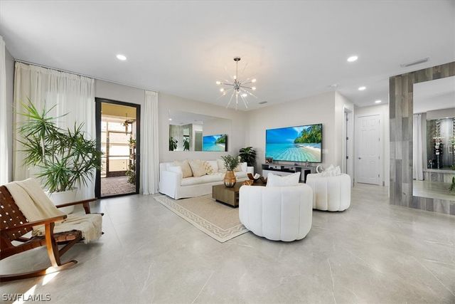 301 Kismet PKWY E, Cape Coral, FL 33909