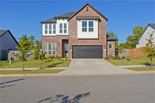 2927 N Whistle Post Drive, Fayetteville, AR 72704