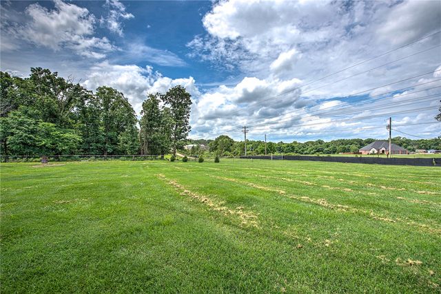13985 N Mount Olive Road, Gravette, AR 72736