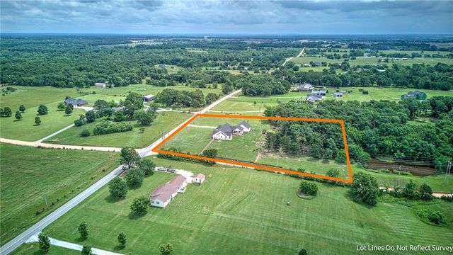 13985 N Mount Olive Road, Gravette, AR 72736