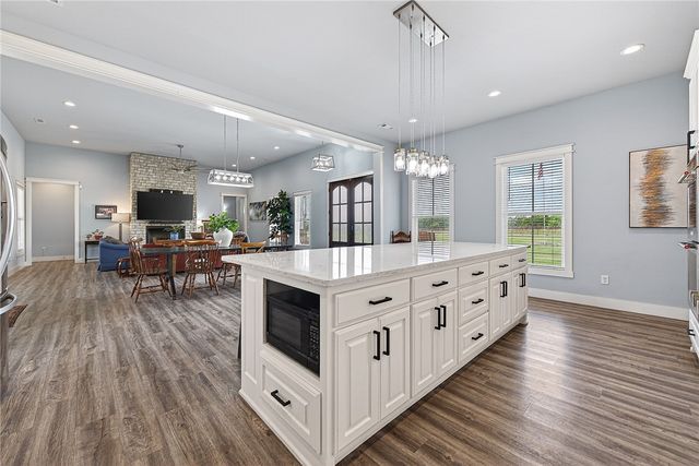 13985 N Mount Olive Road, Gravette, AR 72736