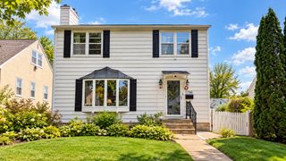 1796 Hawthorne Avenue E, Saint Paul, MN 55119