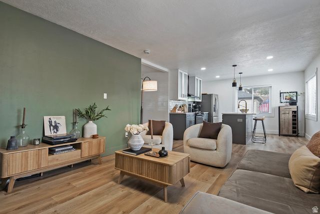 230 E TRUMAN AVE, Salt Lake City, UT 84115