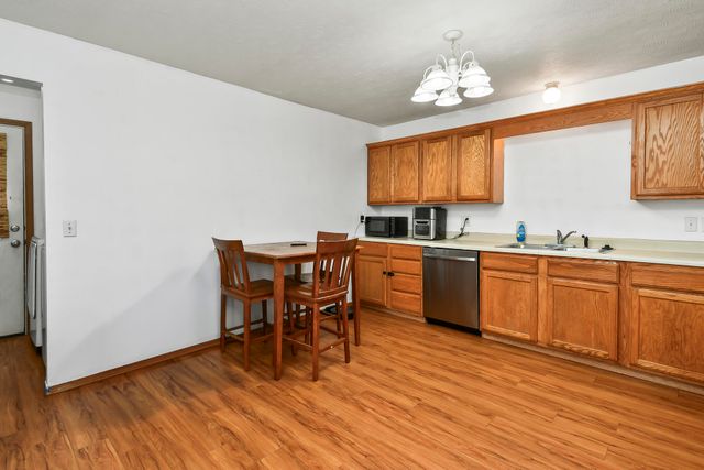 1306 N Brown Avenue, Springfield, MO 65802