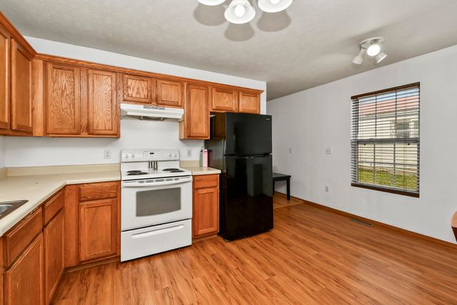 1306 N Brown Avenue, Springfield, MO 65802