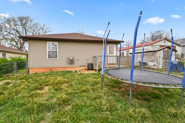 1306 N Brown Avenue, Springfield, MO 65802