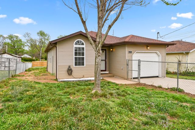 1306 N Brown Avenue, Springfield, MO 65802
