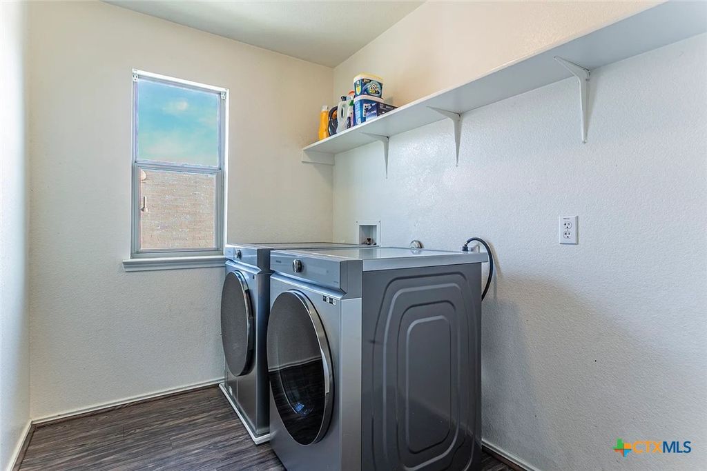 Image 13 of property listing at 716 Tumbleweed Trail, Temple, TX 76502