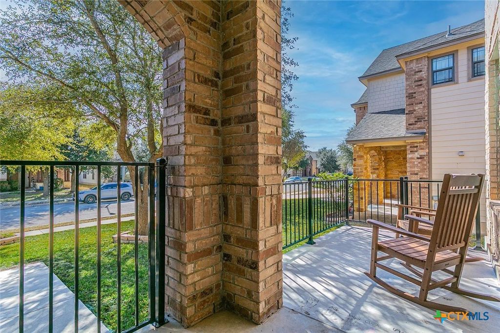 Image 3 of property listing at 716 Tumbleweed Trail, Temple, TX 76502