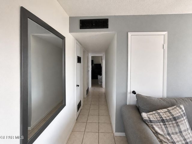 5733 ARROWHEAD Drive, El Paso, TX 79924