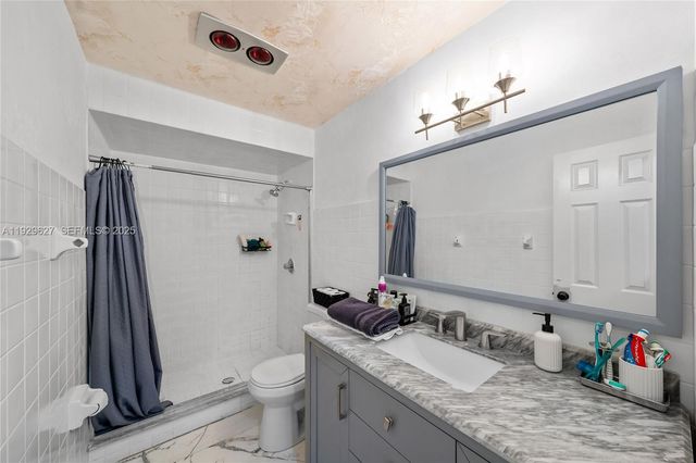 10446 SW 52nd St, Cooper City, FL 33328