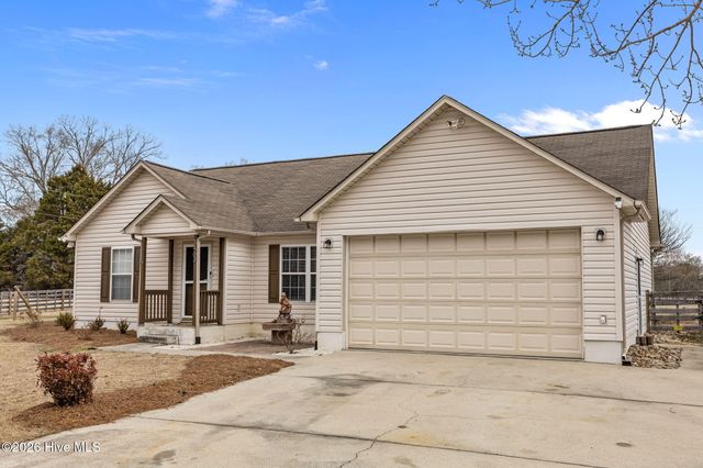 3463 Kings Crossroads Road, Greenville, NC 27834