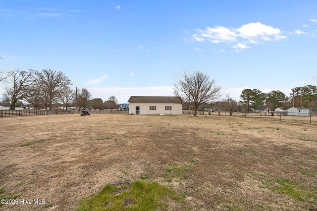 3463 Kings Crossroads Road, Greenville, NC 27834