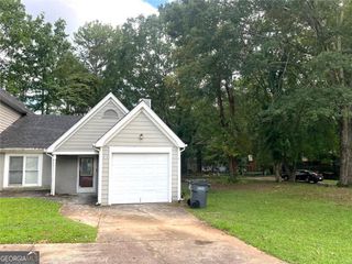 8114 Woodlake Drive, Riverdale, GA 30274