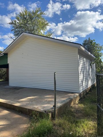 546 County Road 3361, Clarksville, AR 72830