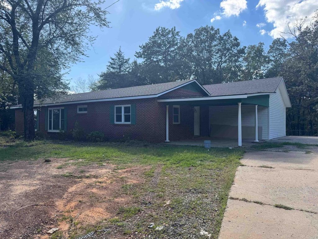 546 County Road 3361, Clarksville, AR 72830