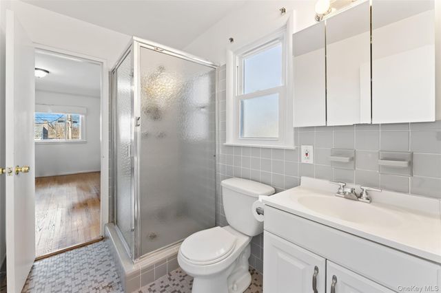 14 Baylor Circle, White Plains, NY 10605