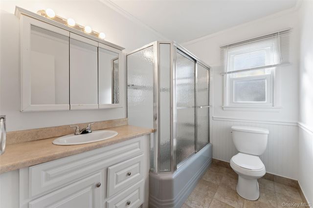 14 Baylor Circle, White Plains, NY 10605