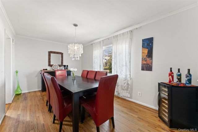 14 Baylor Circle, White Plains, NY 10605