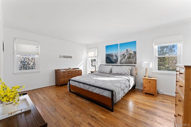 14 Baylor Circle, White Plains, NY 10605