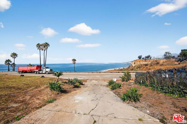 15221 Via De Las Olas, Pacific Palisades (los Angeles), CA 90272