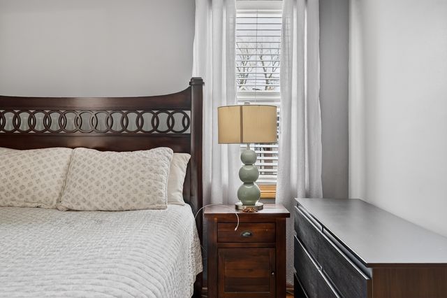 5723 S Melvina Avenue, Chicago, IL 60638