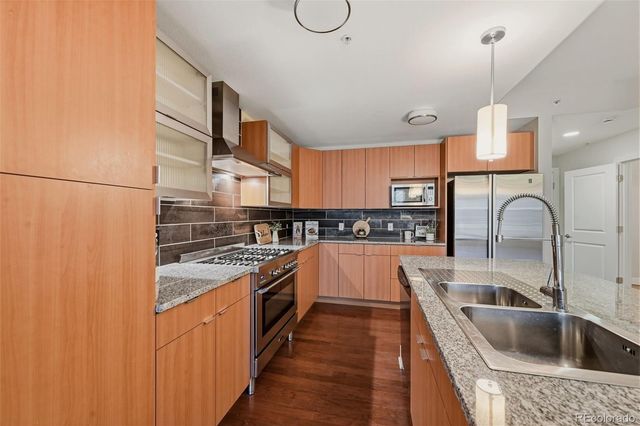 2240 N Clay Street 204, Denver, CO 80211