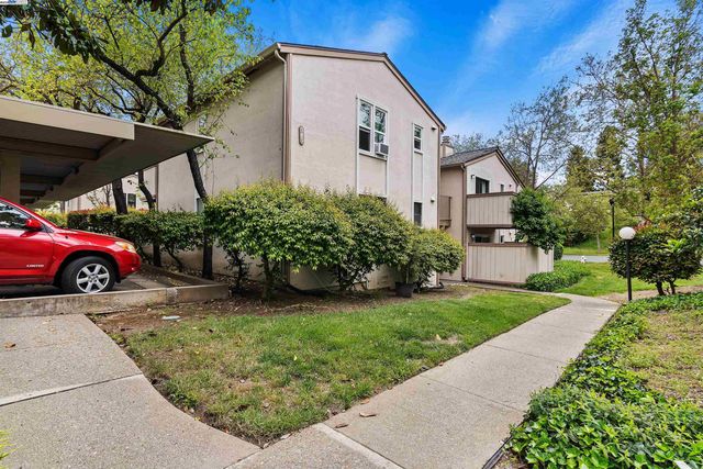 385 Camelback Rd 2, Pleasant Hill, CA 94523