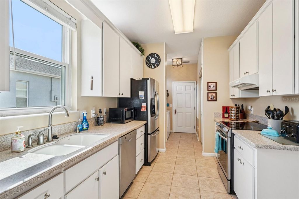 Image 8 of property listing at 5535 NW 23RD PLACE, Ocala, FL 34482