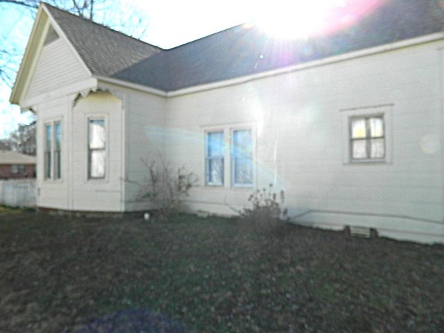 300 S Mock Street, Prairie Grove, AR 72753