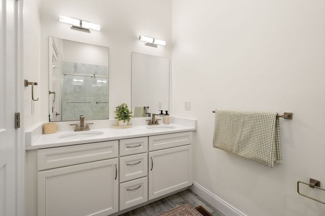 162 Clark Street TH, Cambridge, MA 02139