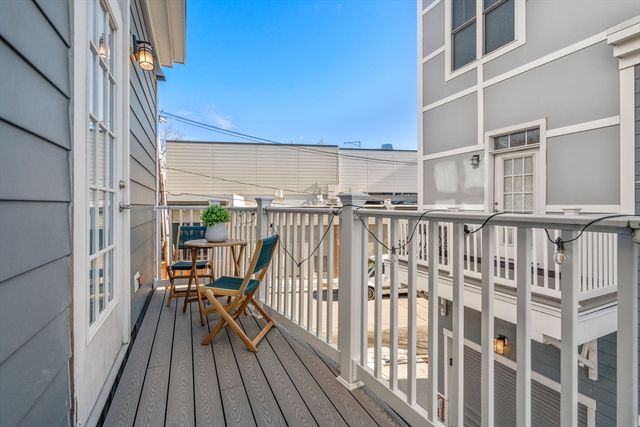 162 Clark Street TH, Cambridge, MA 02139