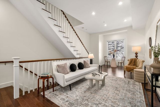 162 Clark Street TH, Cambridge, MA 02139