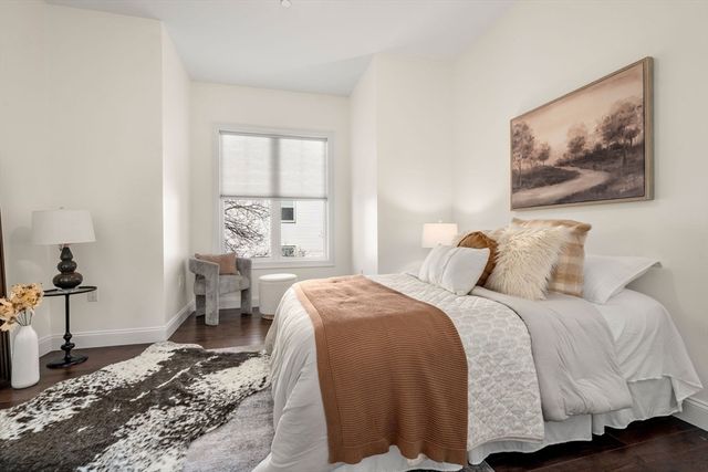 162 Clark Street TH, Cambridge, MA 02139