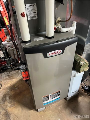 3542 Warner Drive, Grand Island, NY 14072