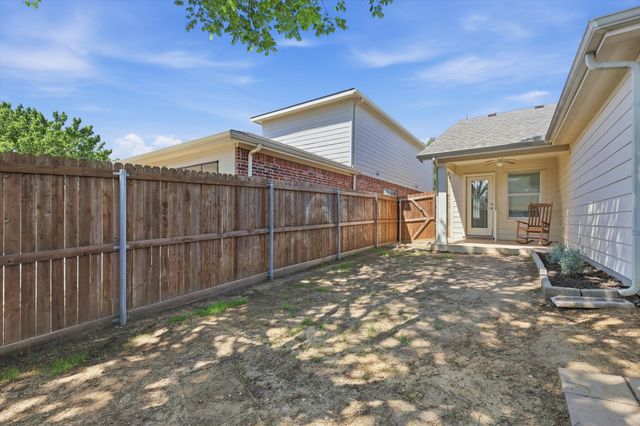 9000 Stewart Street, Cross Roads, TX 76227