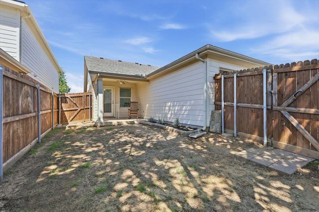 9000 Stewart Street, Cross Roads, TX 76227