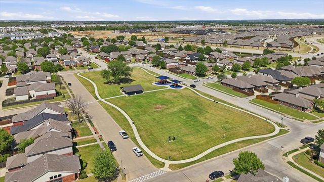 9000 Stewart Street, Cross Roads, TX 76227