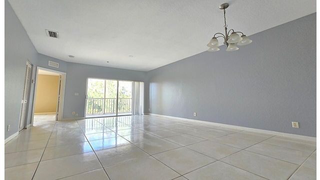 1169 Golden Lakes Boulevard 1122, West Palm Beach, FL 33411
