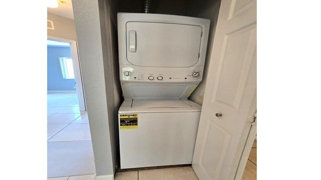 1169 Golden Lakes Boulevard 1122, West Palm Beach, FL 33411