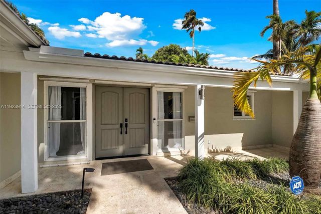 461 NE 115th St, Miami, FL 33161