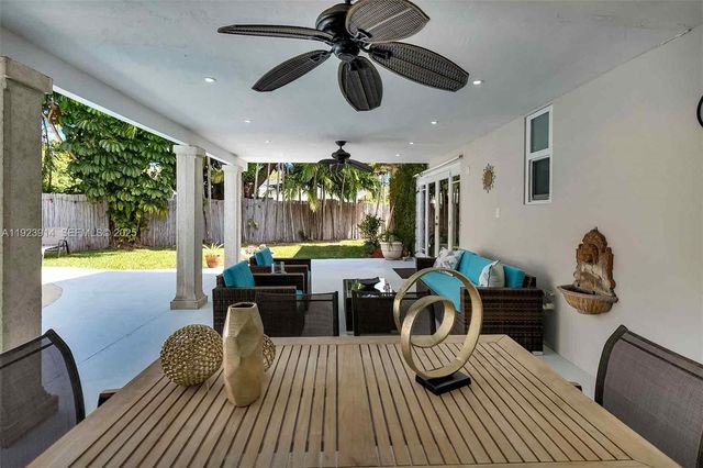 461 NE 115th St, Miami, FL 33161