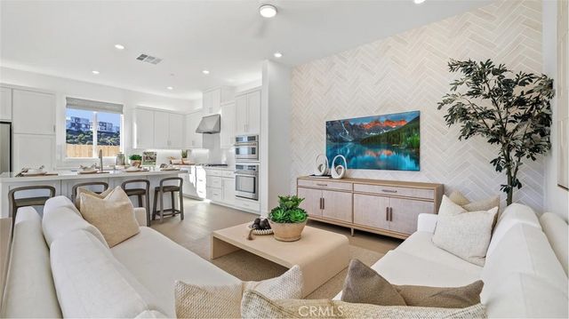 26656 Solstice Lane, Valencia, CA 91381