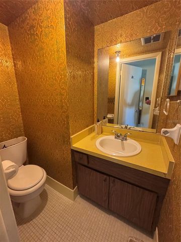 5555 GULF BOULEVARD 312, St Petersburg, FL 33706