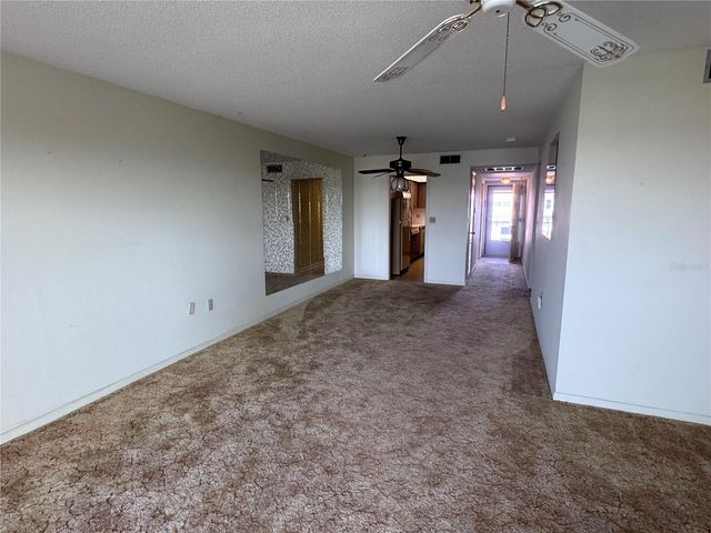5555 GULF BOULEVARD 312, St Petersburg, FL 33706